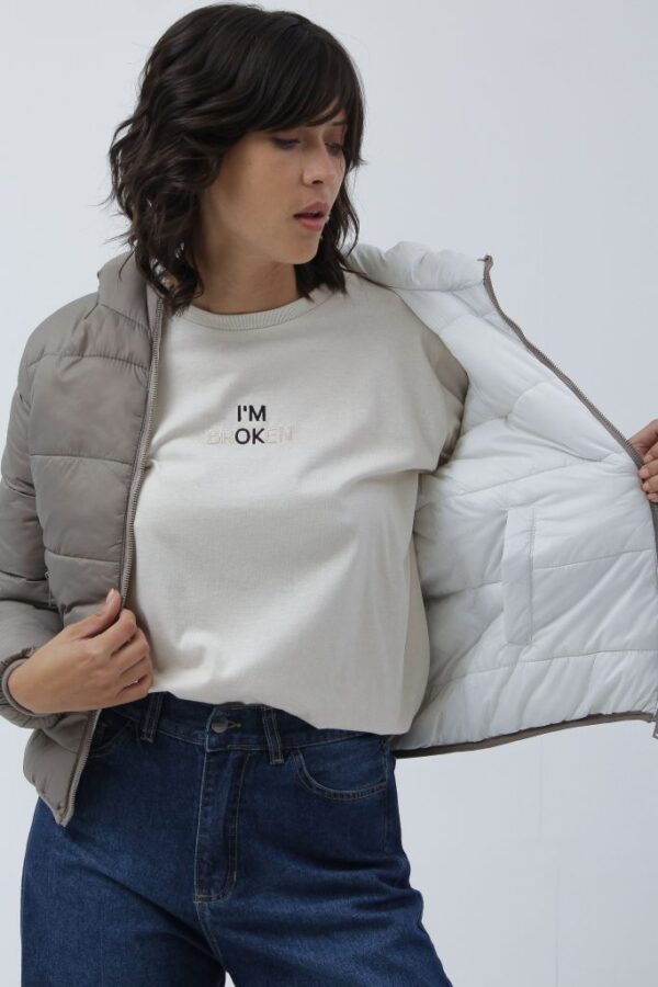 Campera reversible con capucha