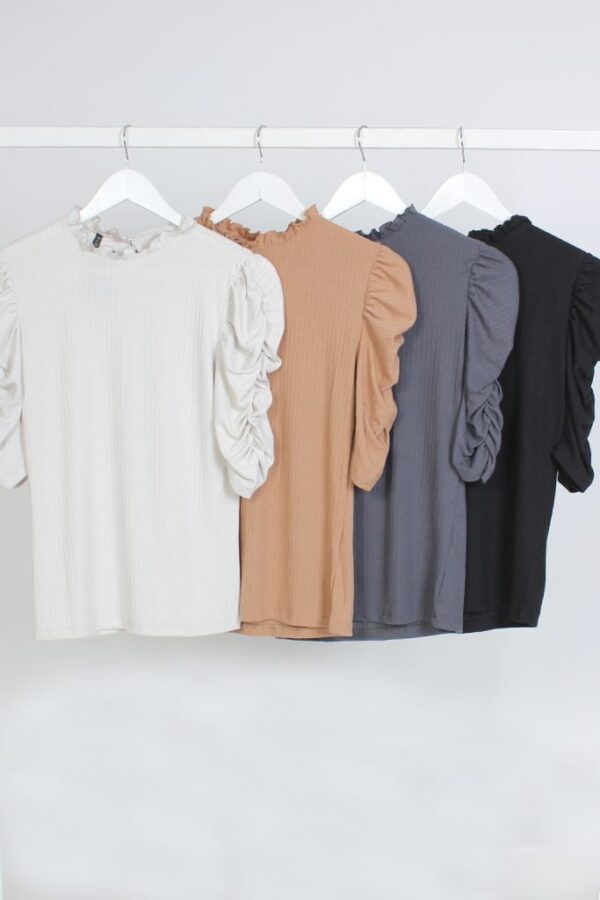 Remera con Frunces en las Mangas - Image 2